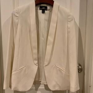 NEVER WORN ONCE- SLEEK H&M BLAZER
